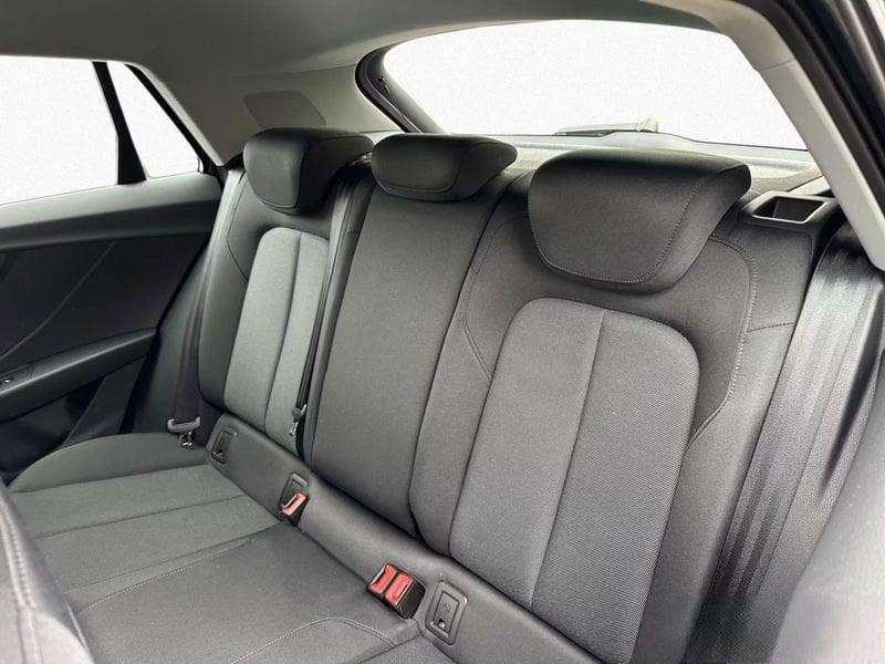 Audi Q2 1.0 30 TFSI BUSINESS LED MMI CAR PLAY