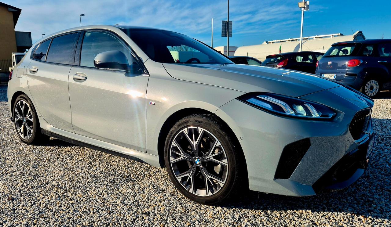 Bmw 118 118d 5p. MSport