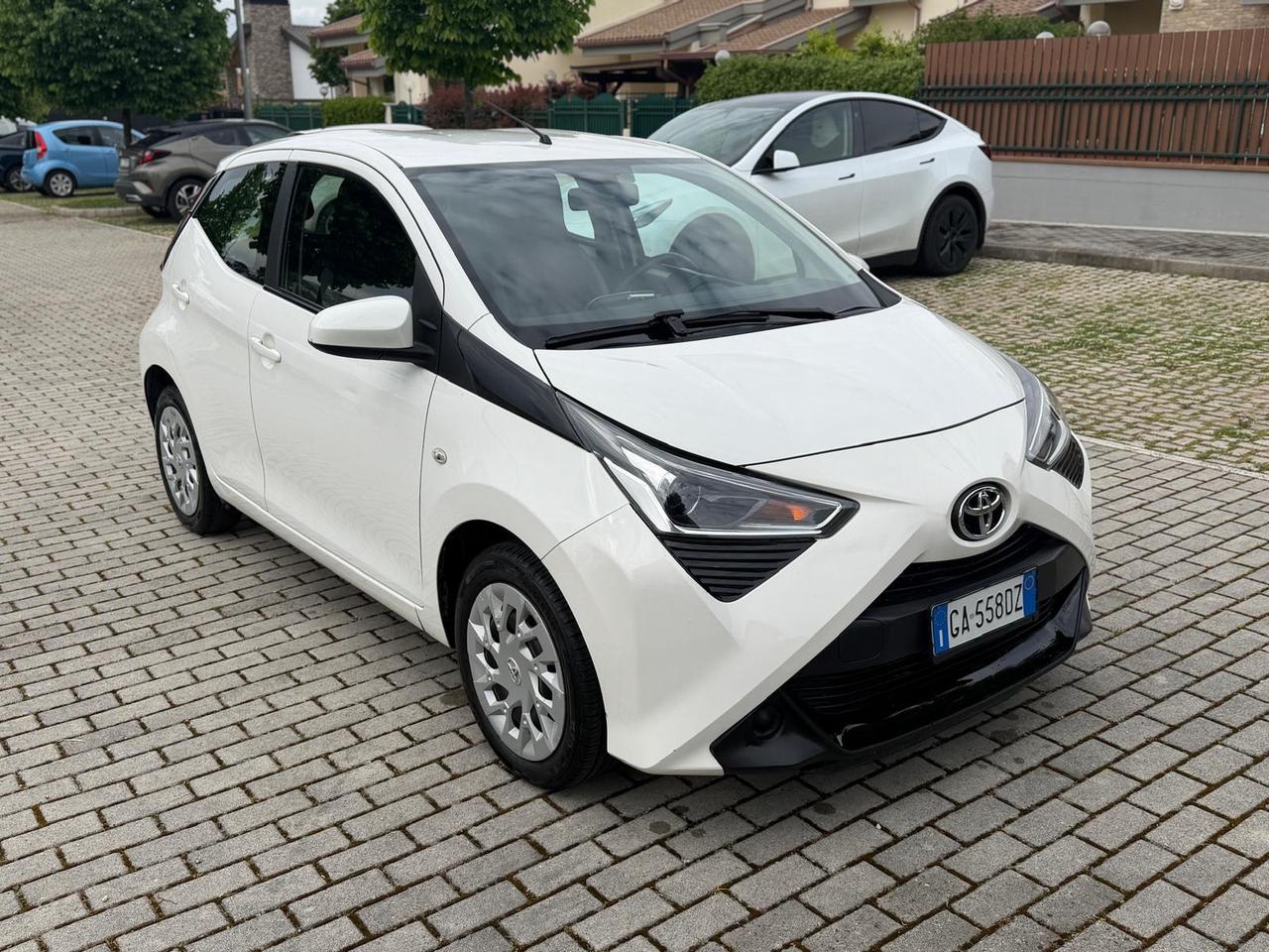 Toyota Aygo Connect 1.0 *MINIRATE*