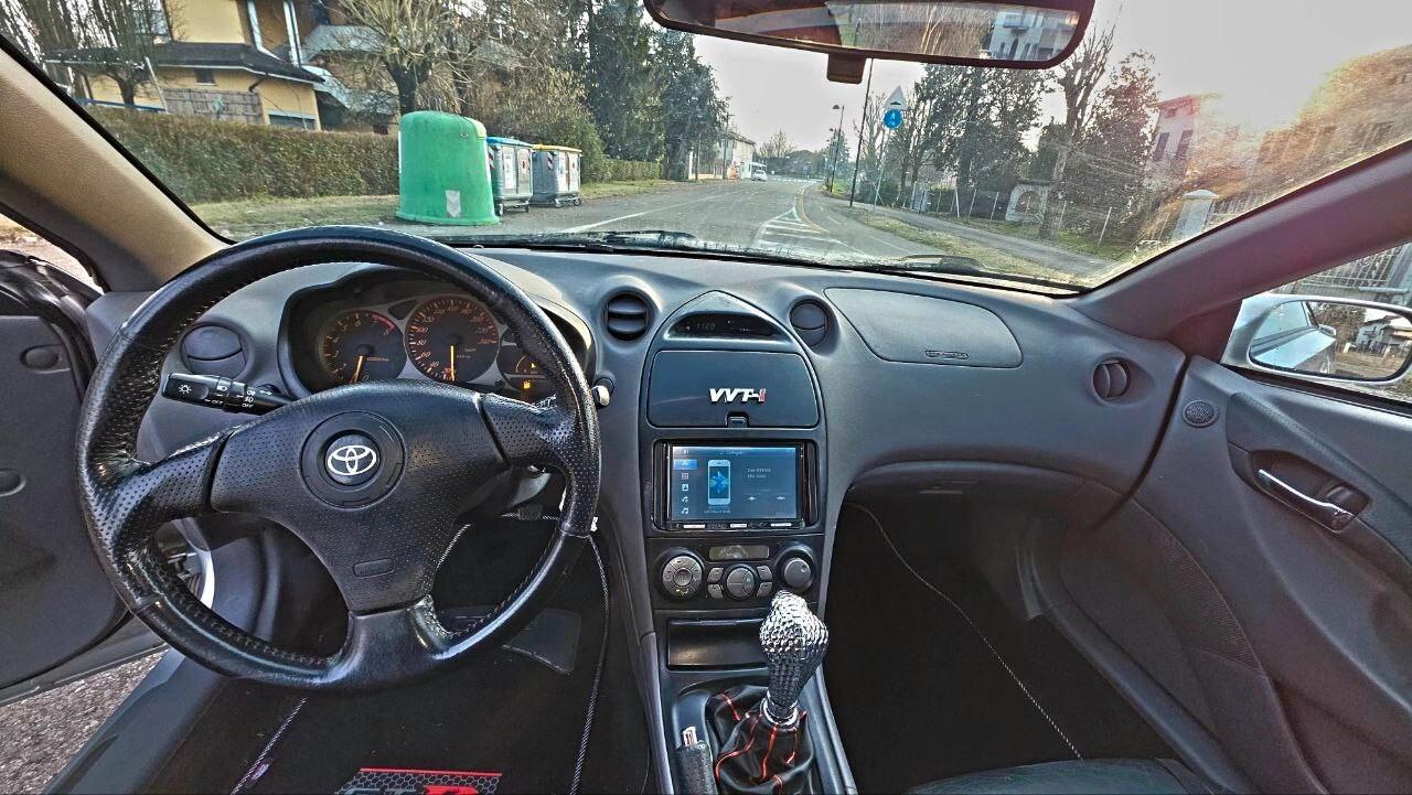 Toyota Celica 1.8 VVT-i