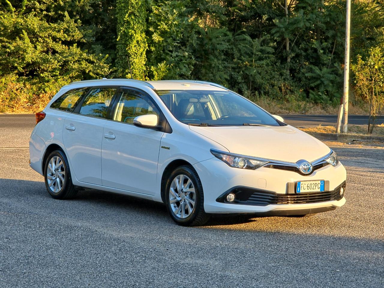 Toyota Auris Touring Sports 1.8 Hybrid Lounge 2016-E6 NEO Automatico