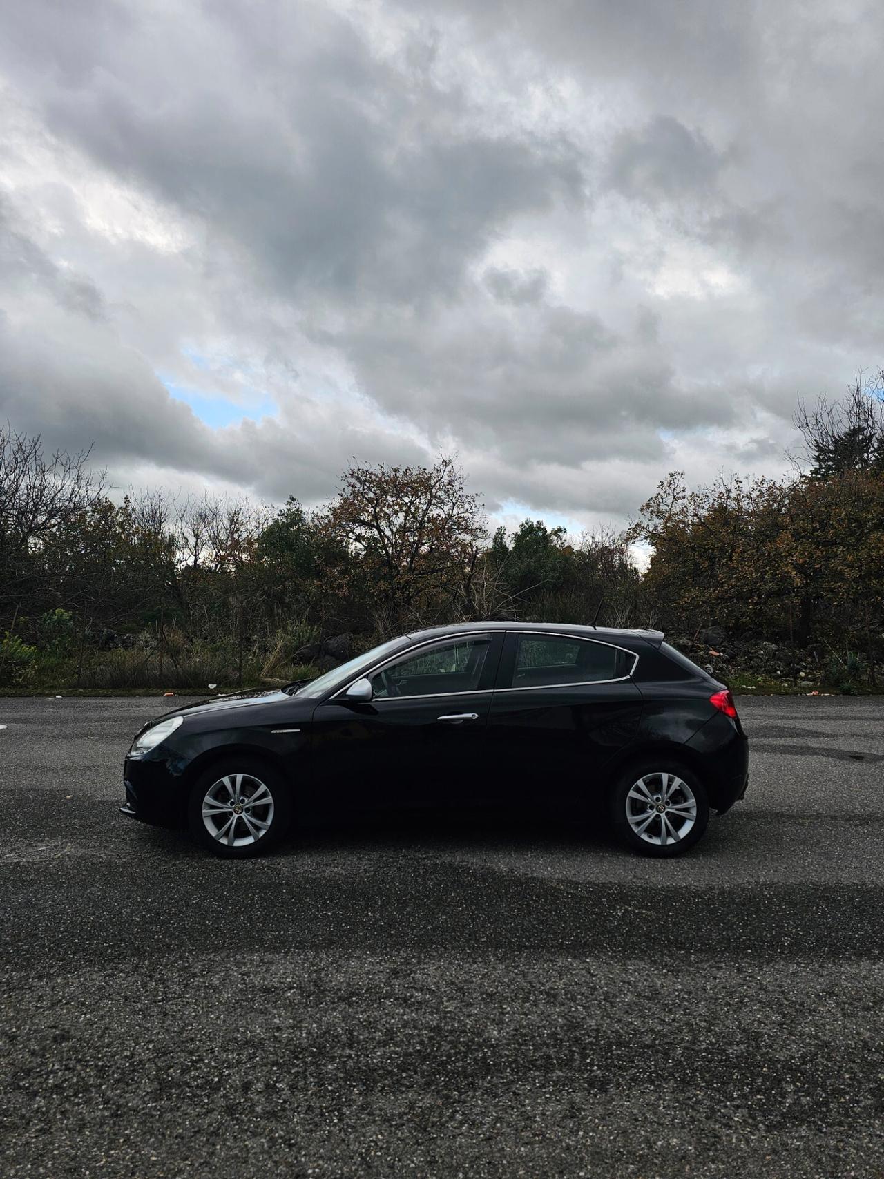 Alfa Romeo Giulietta 1.6 JTDm-2 105 CV Distinctive