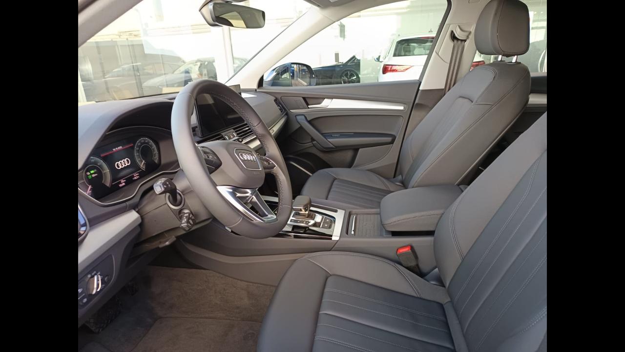 Audi Audi Q5 Sportback Business Advanced 50 TFSI e quattro 220(299) kW(CV) S tronic