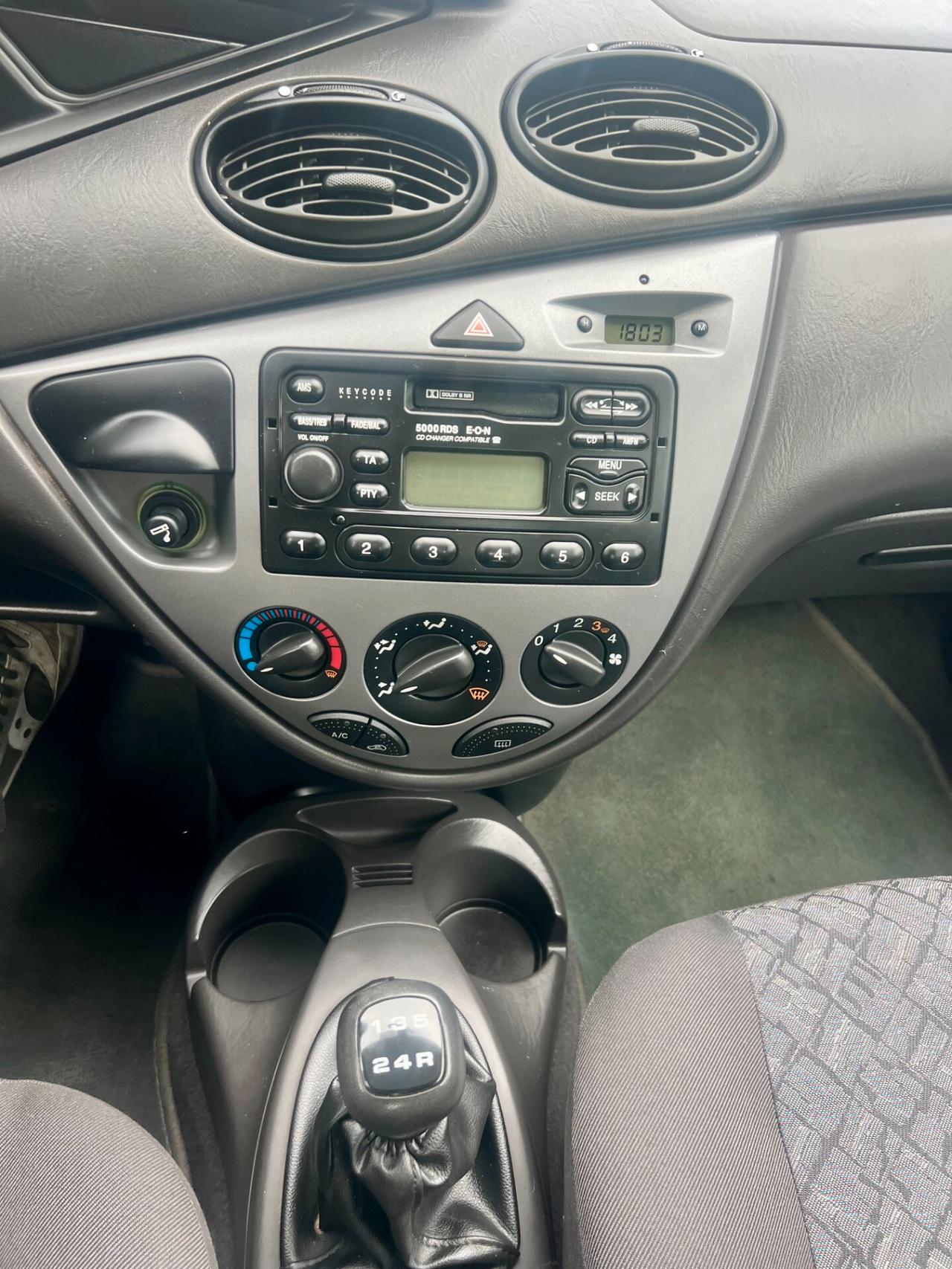 Ford Focus 1.8 TDDi cat 5p. Ambiente