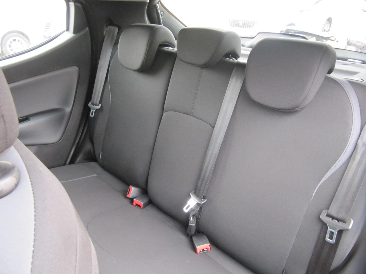 Lancia Ypsilon 1.2 69 CV 5 porte GPL Ecochic Silver