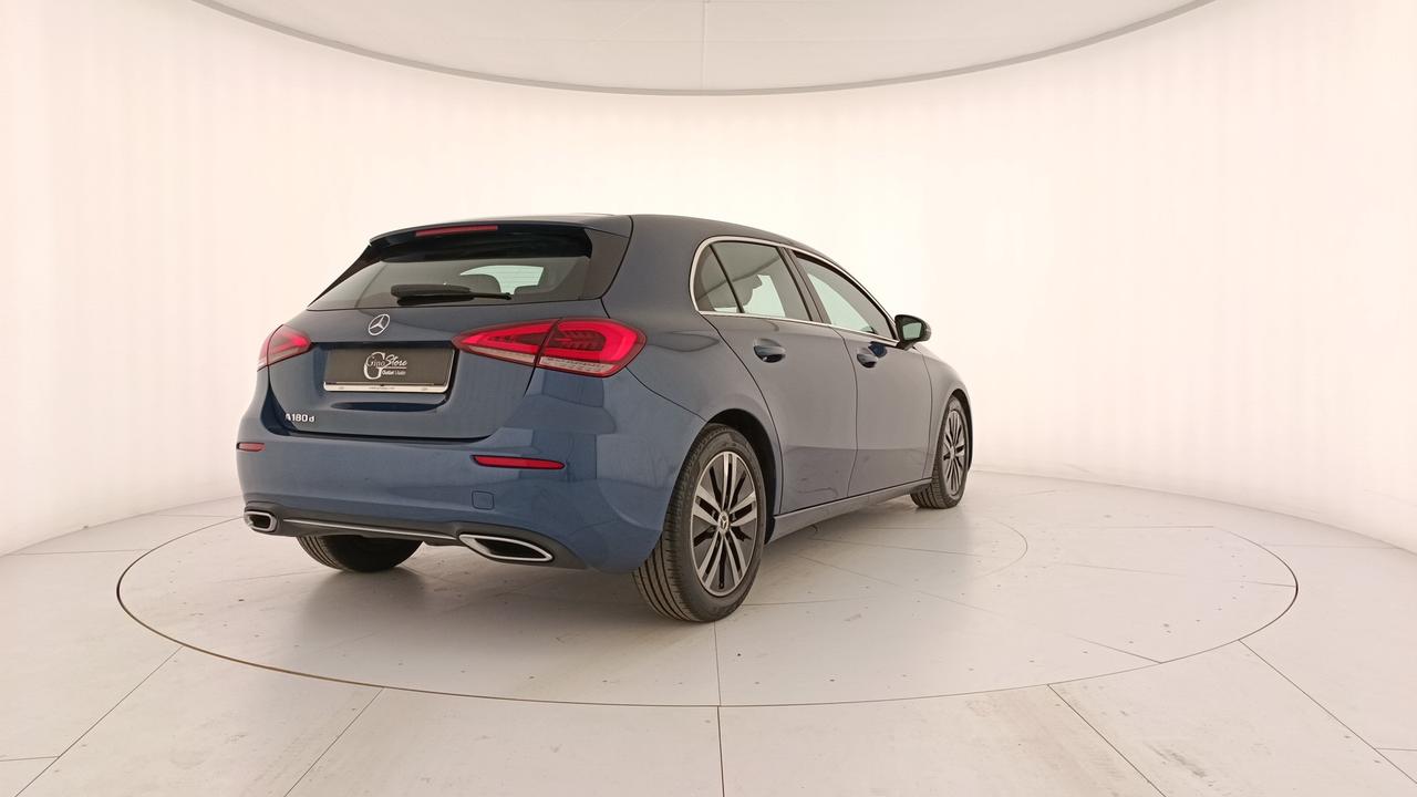 Mercedes-Benz A 180 d Sport auto