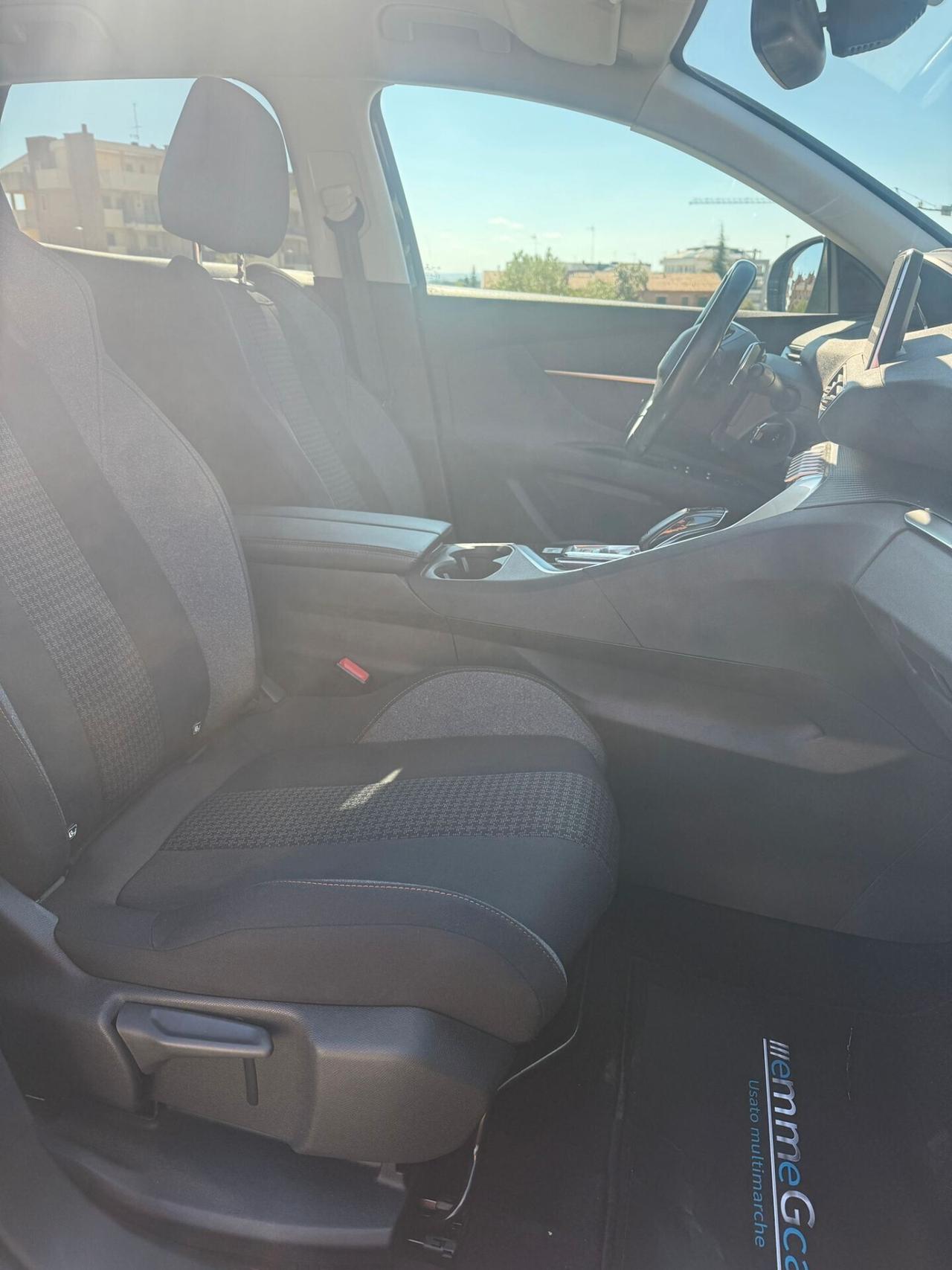 Peugeot 3008 BlueHDi 130 S&S EAT8 Active