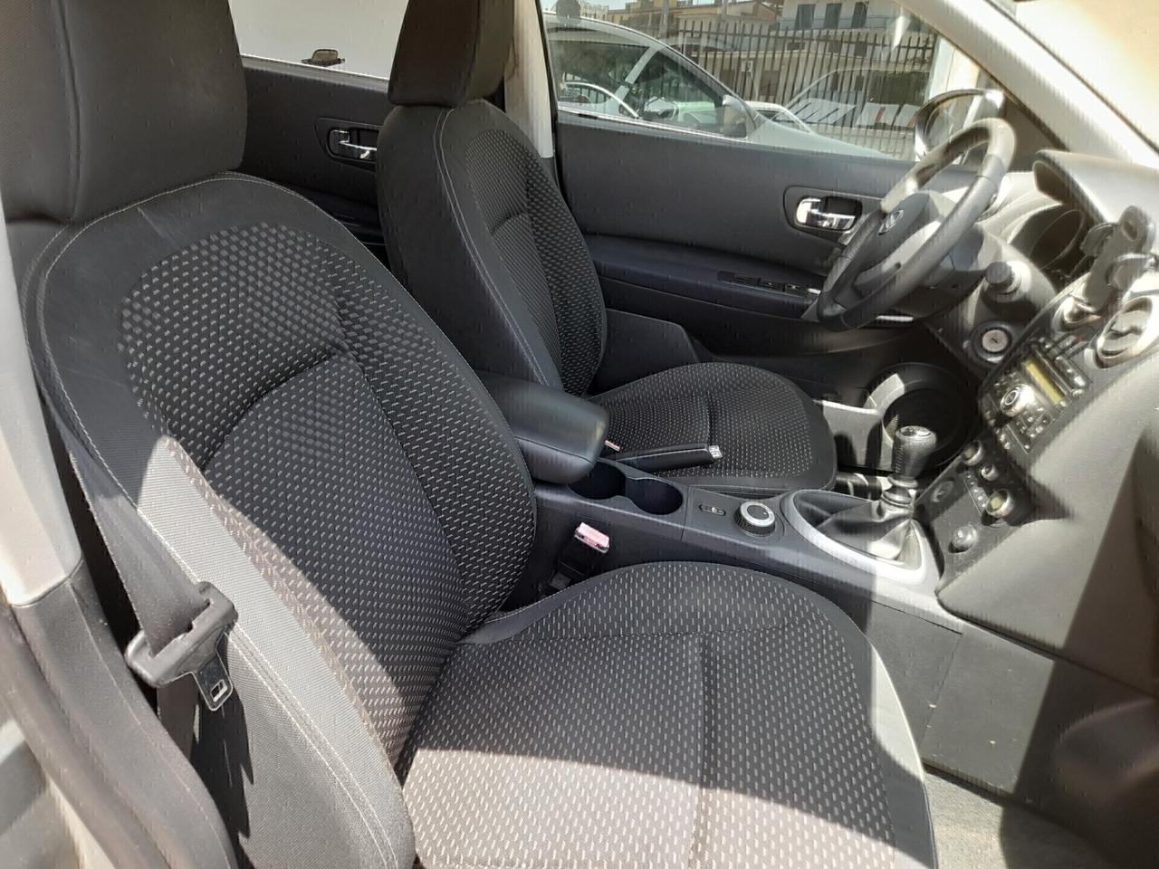 Nissan Qashqai 4X4 GANCIO TRAINO