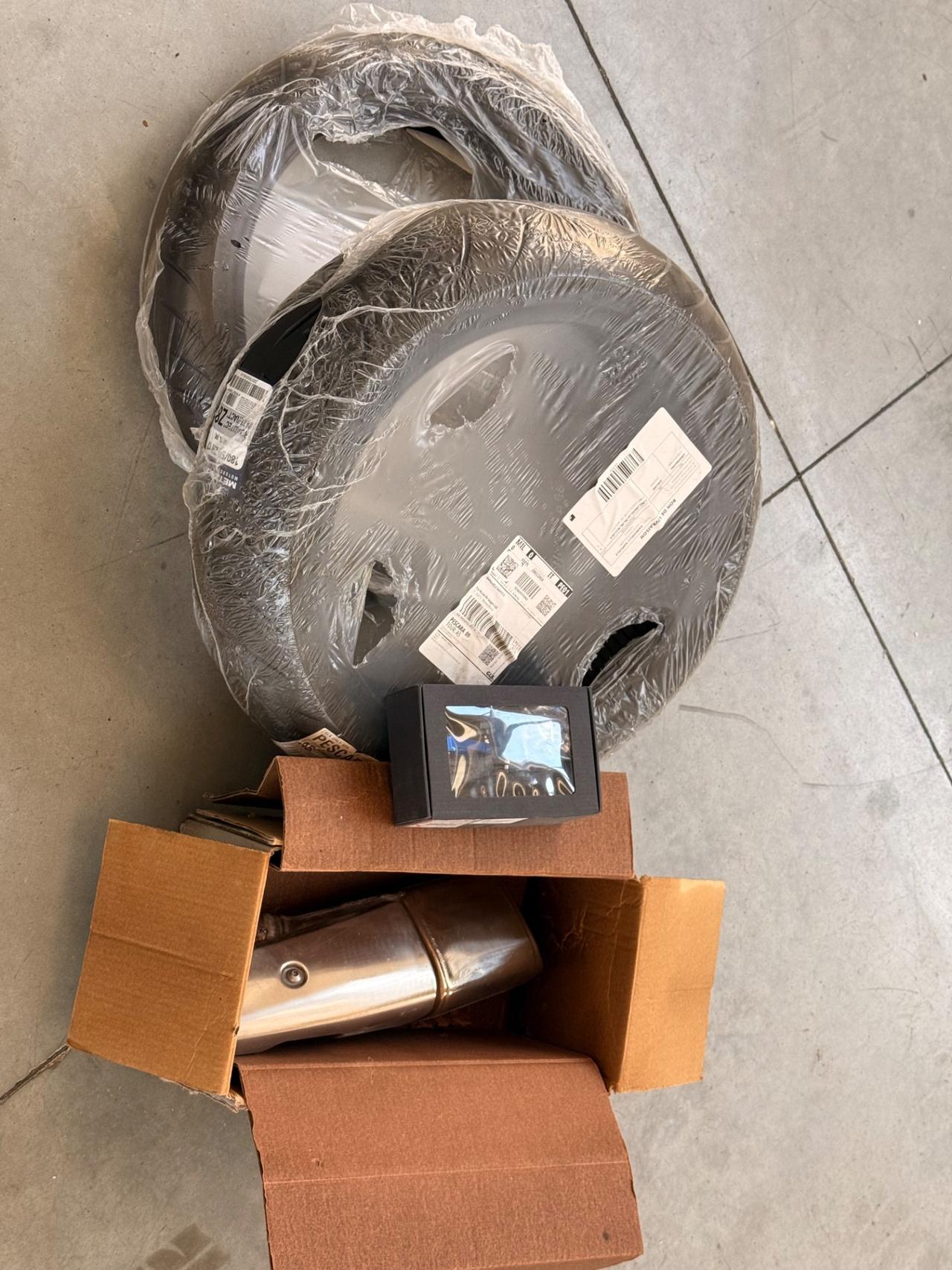 Honda Hornet 600 2011 GARANZIA 12 MESI