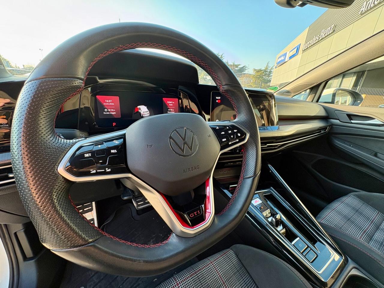 VW Golf 8 GTI 2.0 TSI DSG | SOLI 15.000 KM – COME NUOVA – GARANZIA UFF. iva esposta