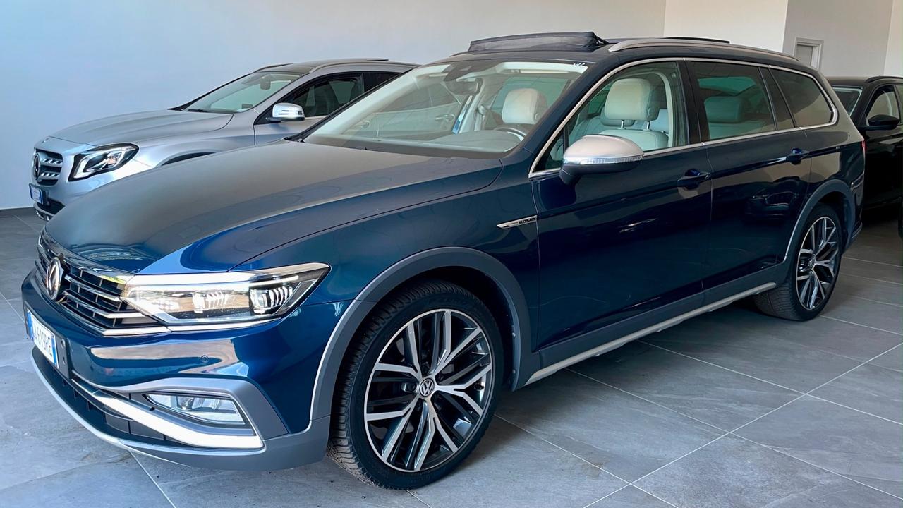 VOLKSWAGEN PASSAT 2.0 ALLTRACK 4MOTION BiTDI DSG 240CV - FULL LED, VIRTUAL COCKPIT, TETTO, PELLE