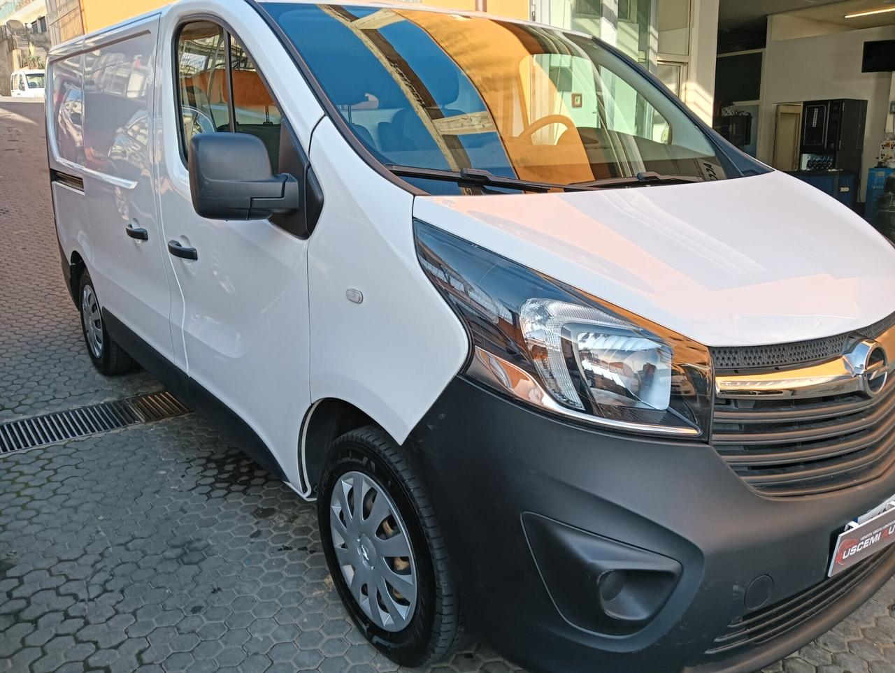 Opel Vivaro 3 posti 1.6 cdti pari al nuovo- km certificati