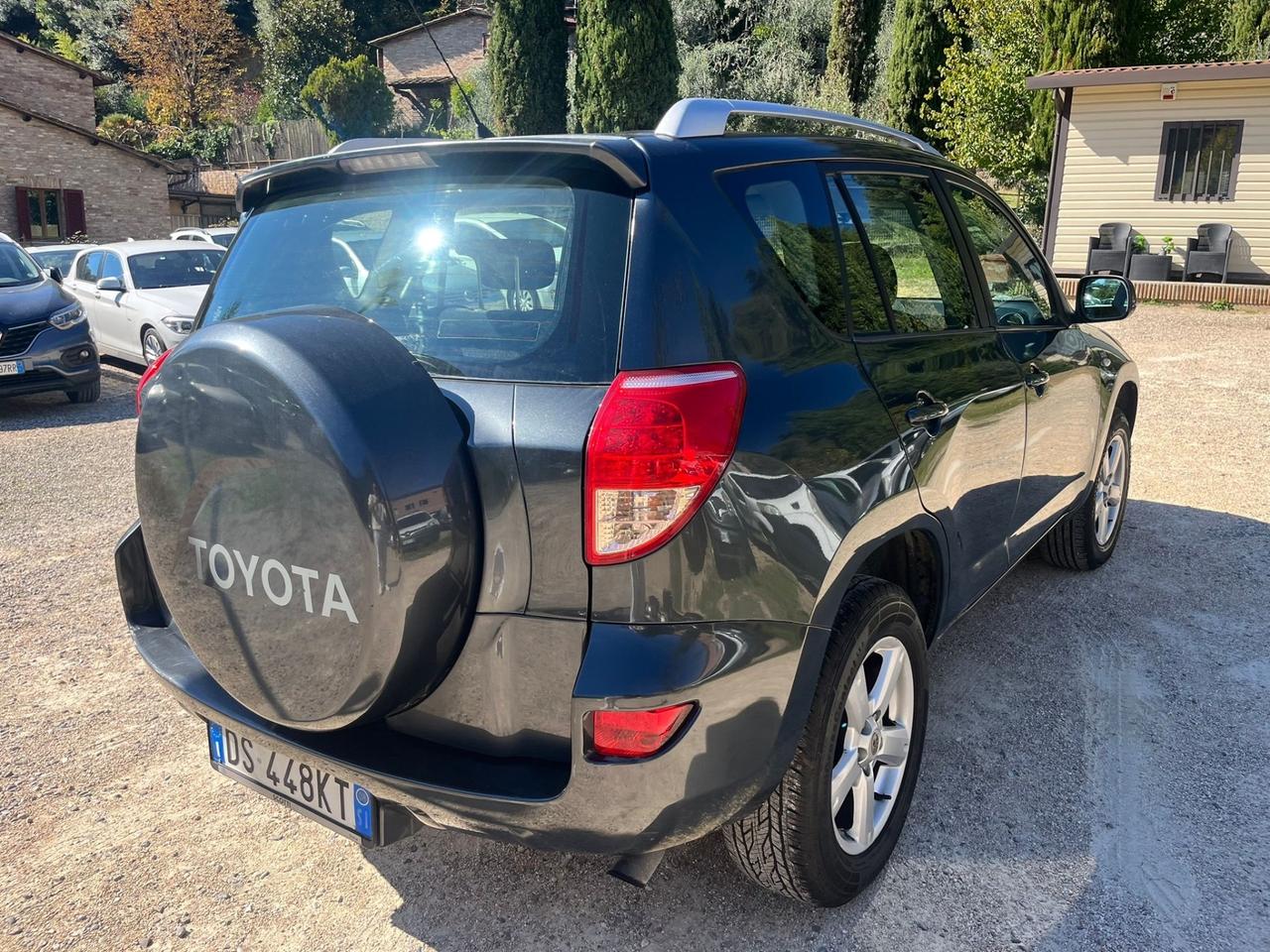 Toyota RAV 4 RAV4 2.2 D-4D 136 CV DPF Luxury