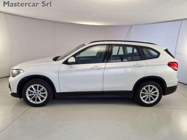 BMW X1 X1 sdrive16d Business Adv. auto - targa GE255CB