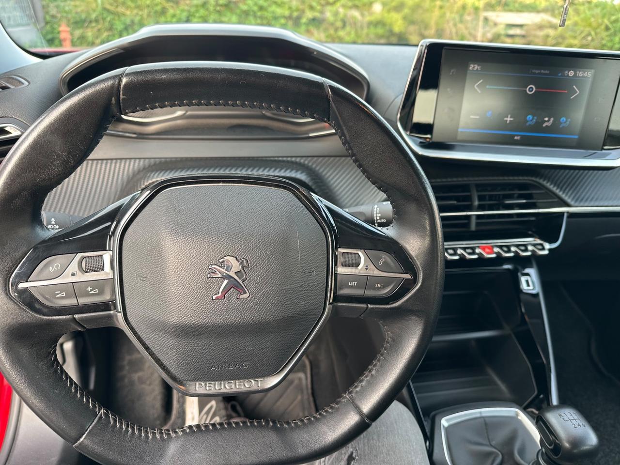 Peugeot 2008 PureTech 100 S&S Allure