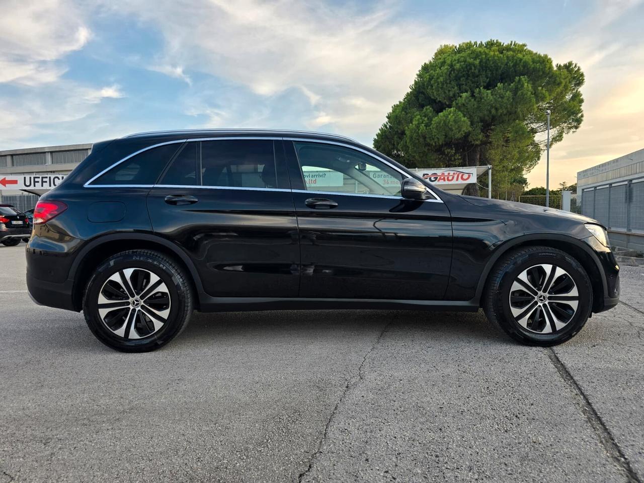 Mercedes-benz GLC 220 d 4Matic Business Extra