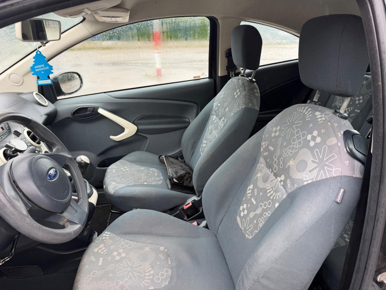 FORD KA 2011 1.2 BENZINA 69CV *70 MILAKM