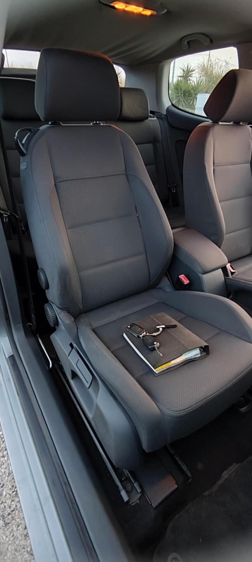 Volkswagen Golf 2.0 16V TDI 3p. Sportline