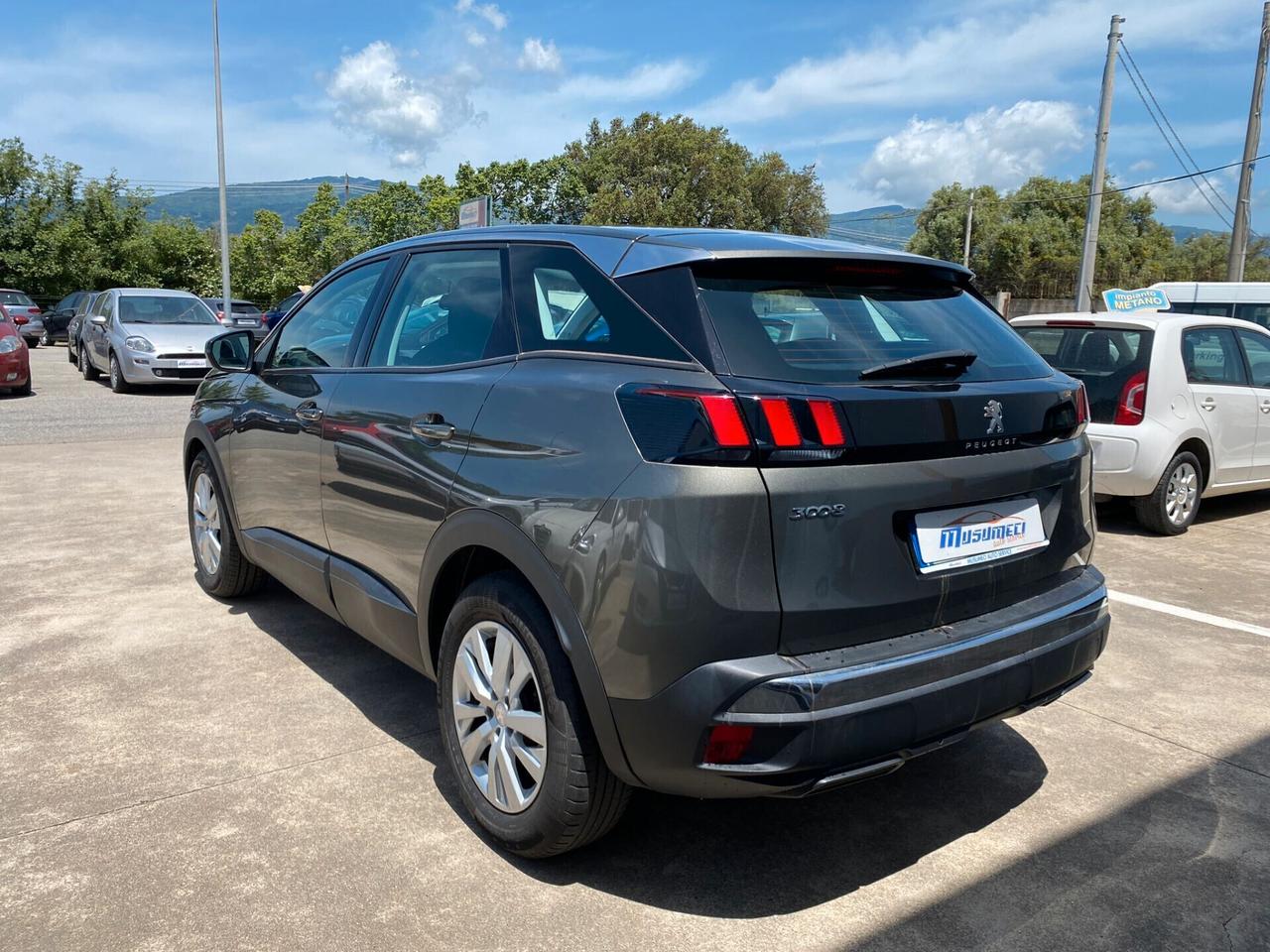 Peugeot 3008 BlueHDi 130 S&S EAT8 Business