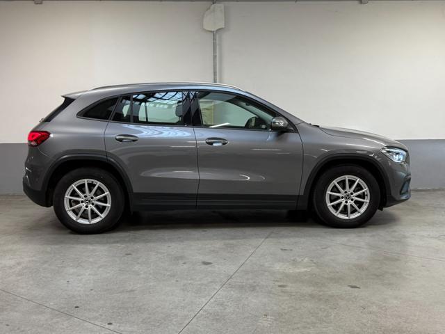 MERCEDES-BENZ GLA 200 Automatic Business Extra