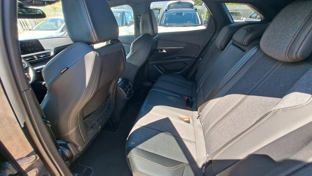 Peugeot 3008 BlueHDi 130 CV Automatica