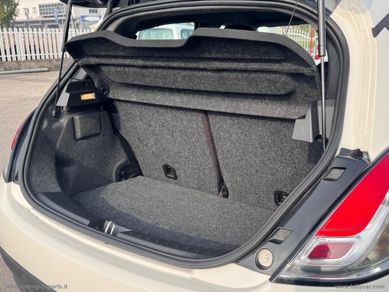 LANCIA Ypsilon 0.9 T.Air 85CV 5p.Met.Ec.Elef.