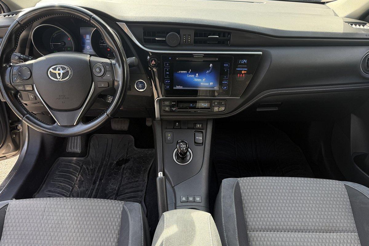 TOYOTA Auris Touring Sports 1.8 Hybrid Style