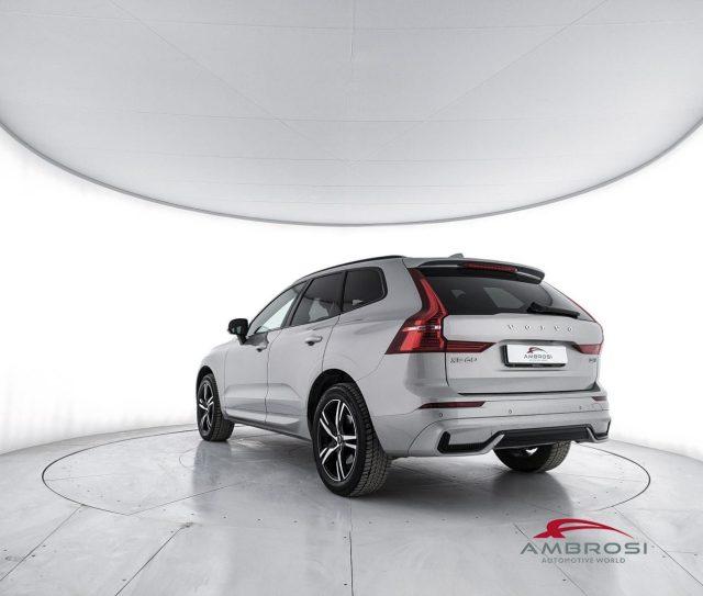 VOLVO XC60 B4 (d) AWD Geartronic R-design - AUTOCARRO N1