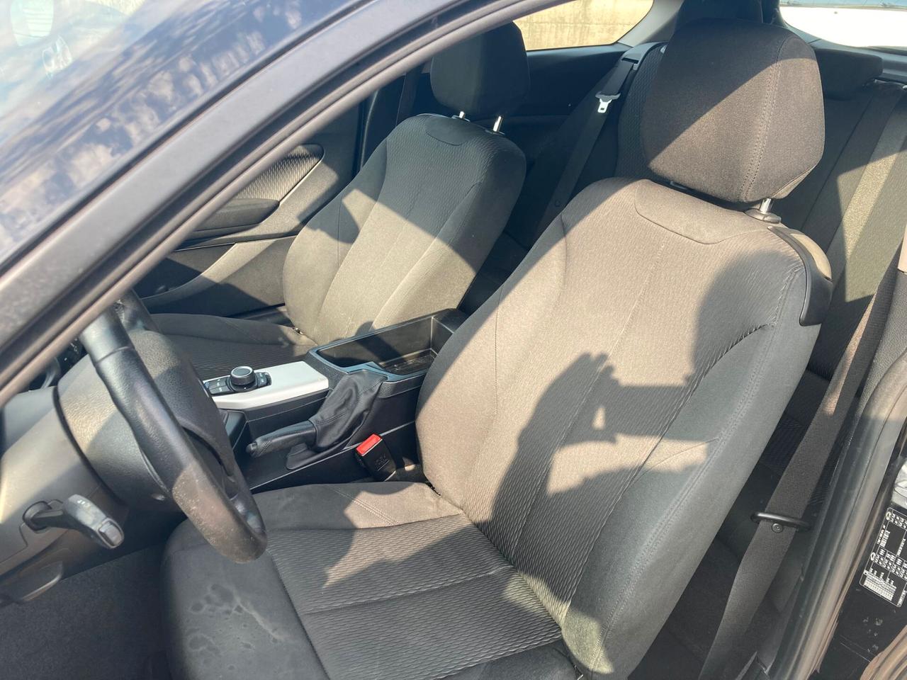 Bmw 114 114d 3p. Urban