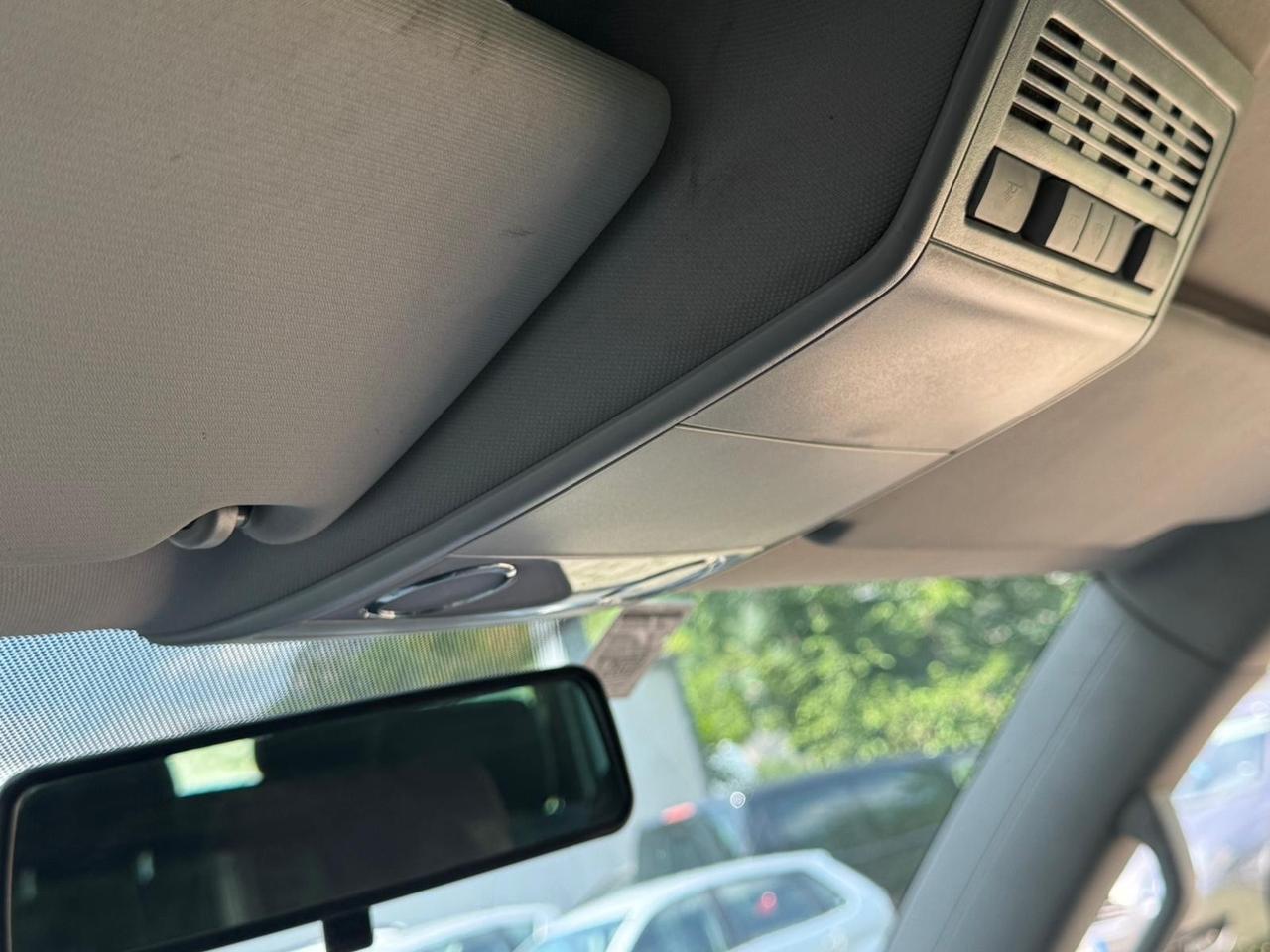 Volkswagen Transporter 2.5 TDI/130CV 9POSTI