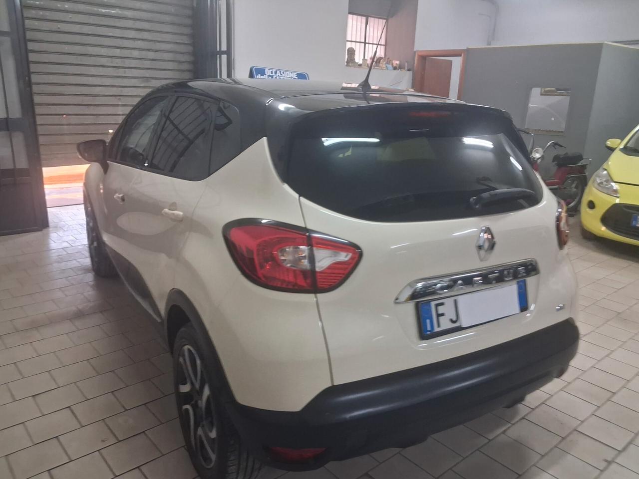 Renault Captur 1.5 dCi 8V 90 CV 2014