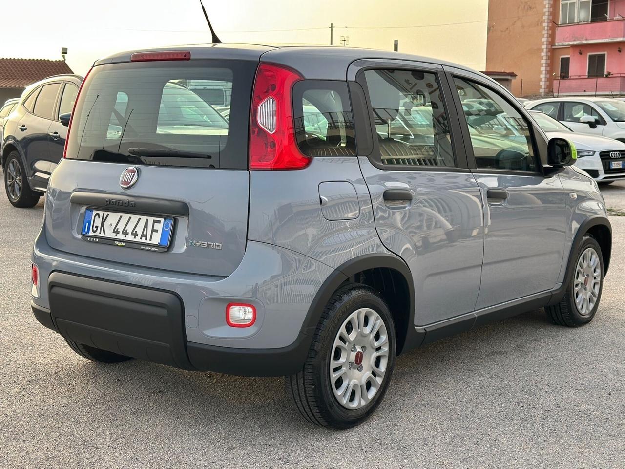 Fiat Panda 2022 1.0 FireFly ibrida/benzina 13.000