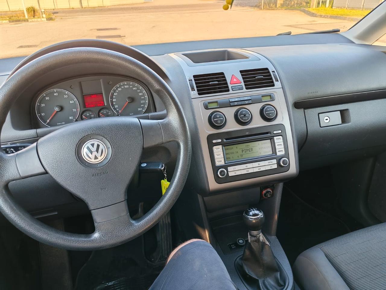 Volkswagen Touran 1.6 Trendline