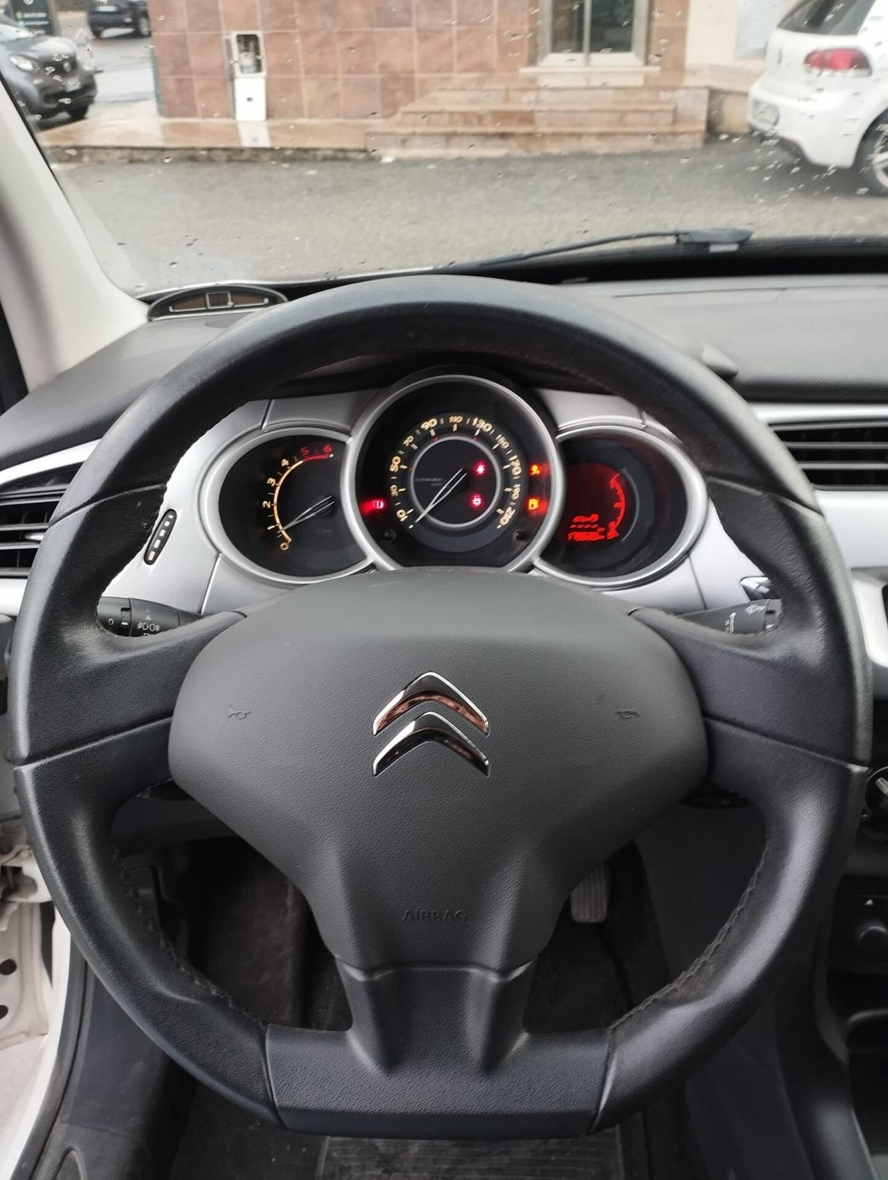 Citroen C3 1.4 Exclusive Style