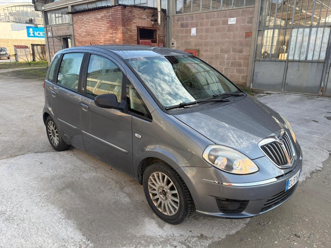 Lancia MUSA 1.4 8V Ecochic (GPL) Gold 2012 207.000 KM