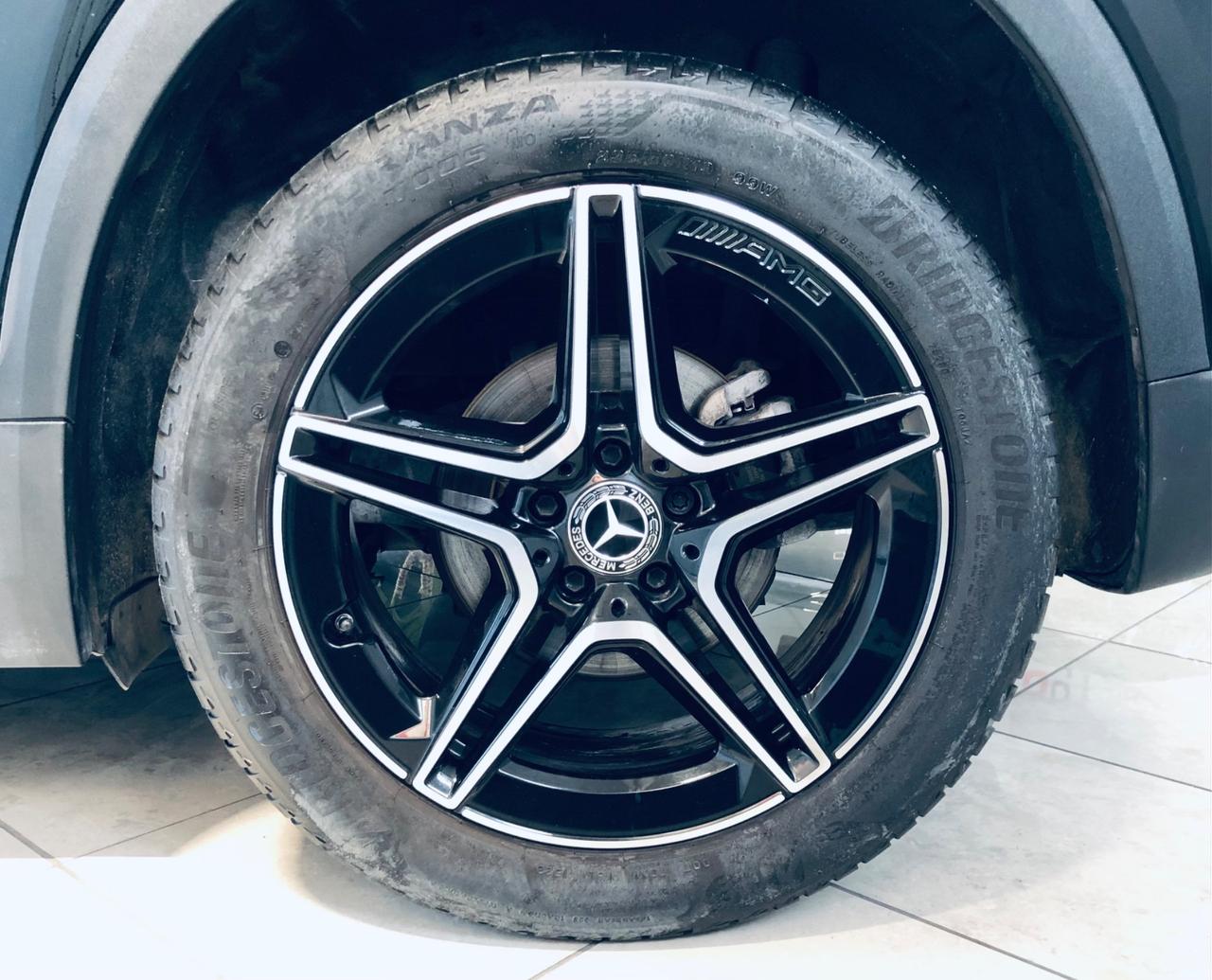 Mercedes-benz GLA 200 d amg Premium nero