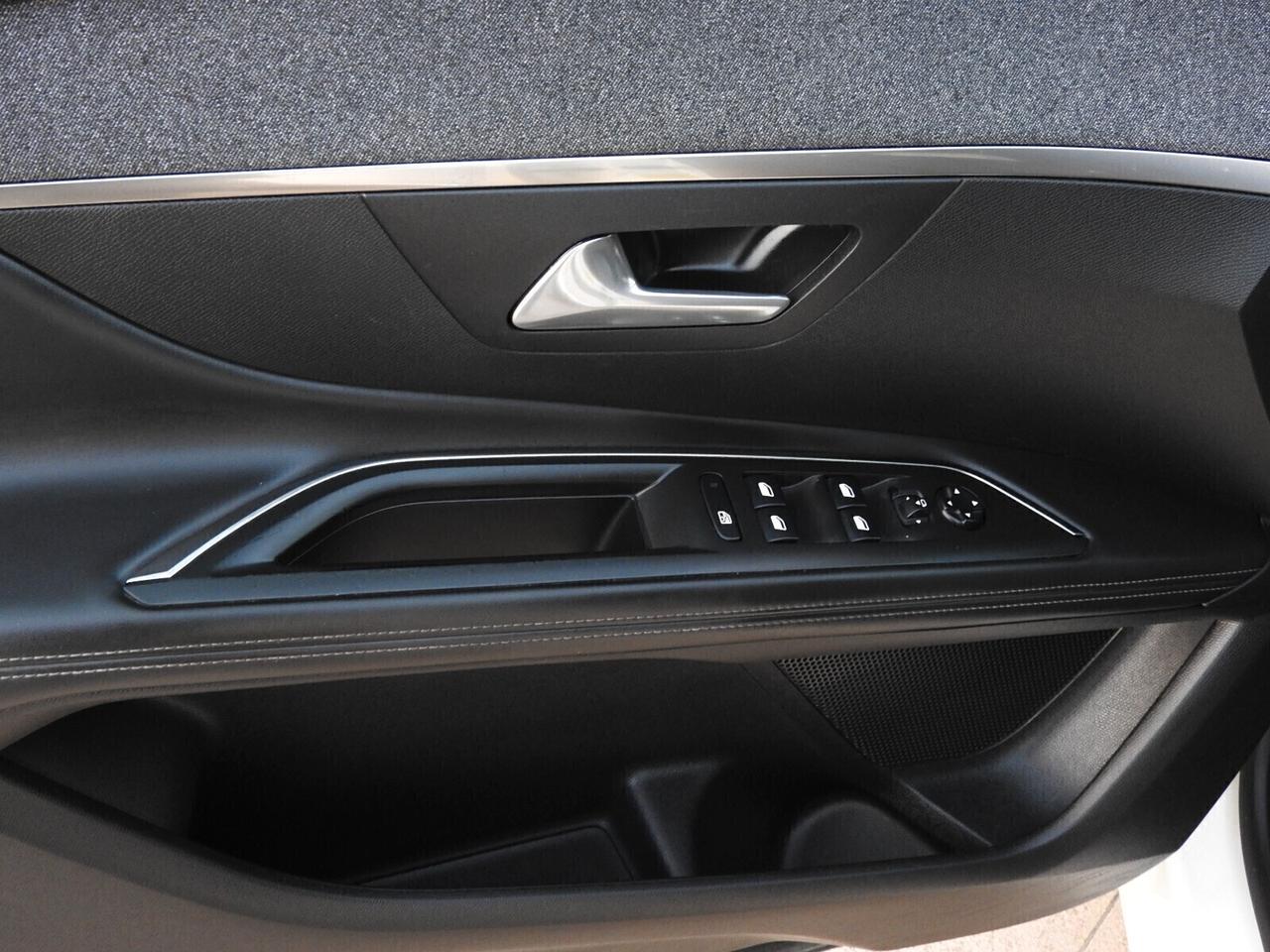 Peugeot 3008 1600HDi 120cv