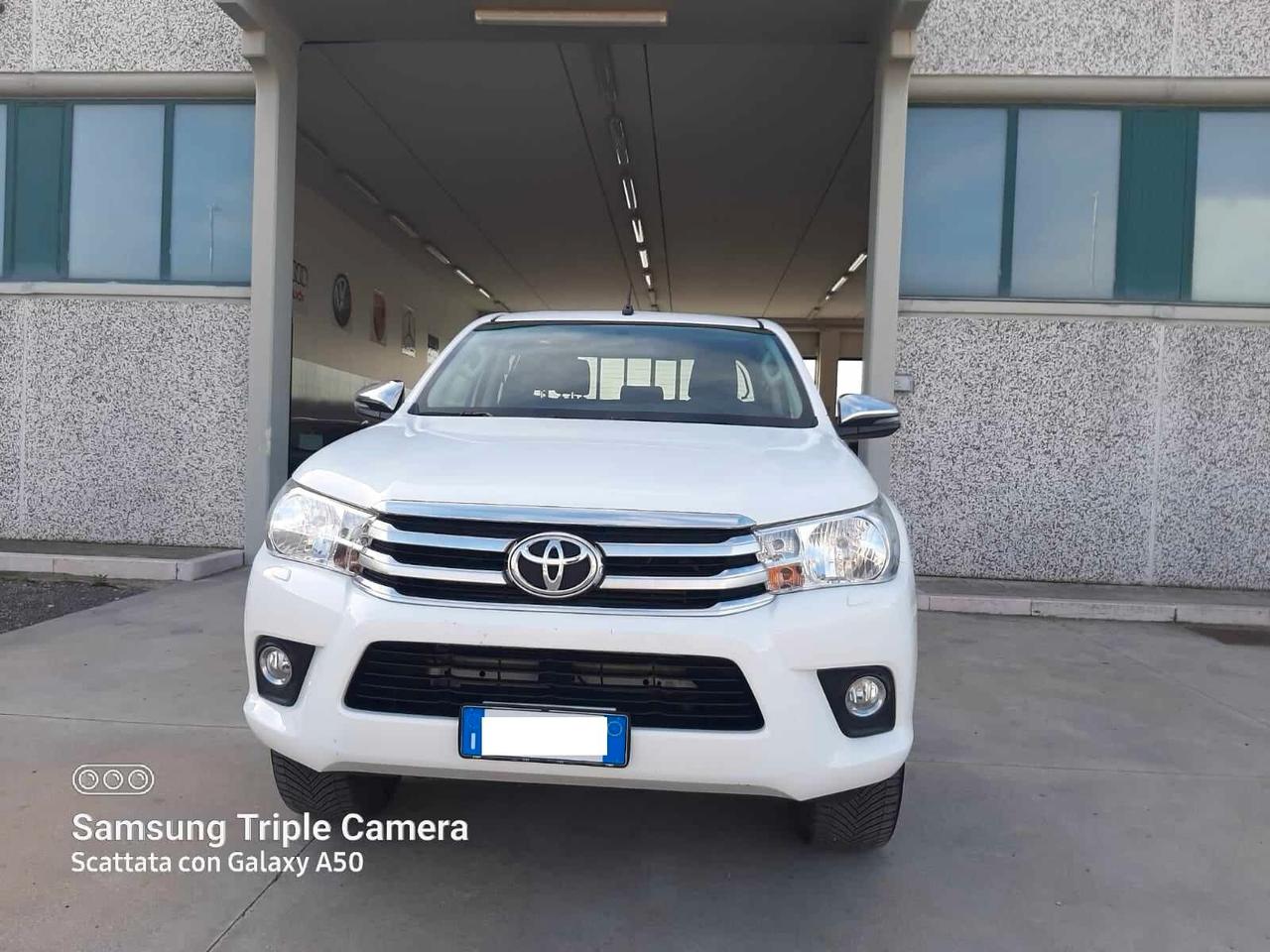 Toyota Hilux 2.4 D-4D 4WD 2 porte Chassis & Cab Comfort