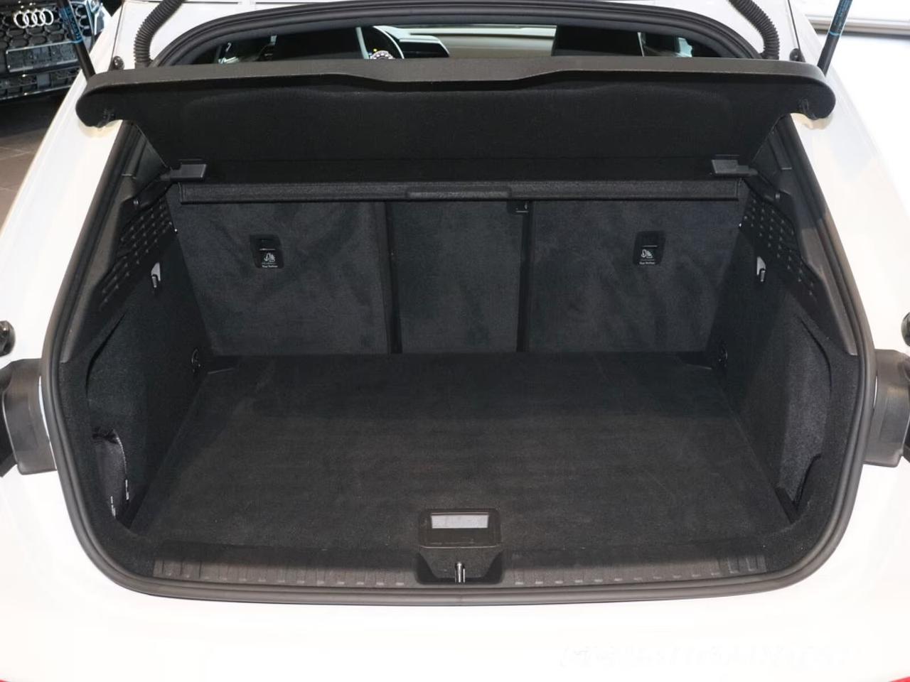 Audi A3 SPB 30 TFSI S line edition