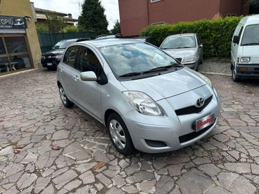 Toyota Yaris 1.0 5 porte Luxury pack