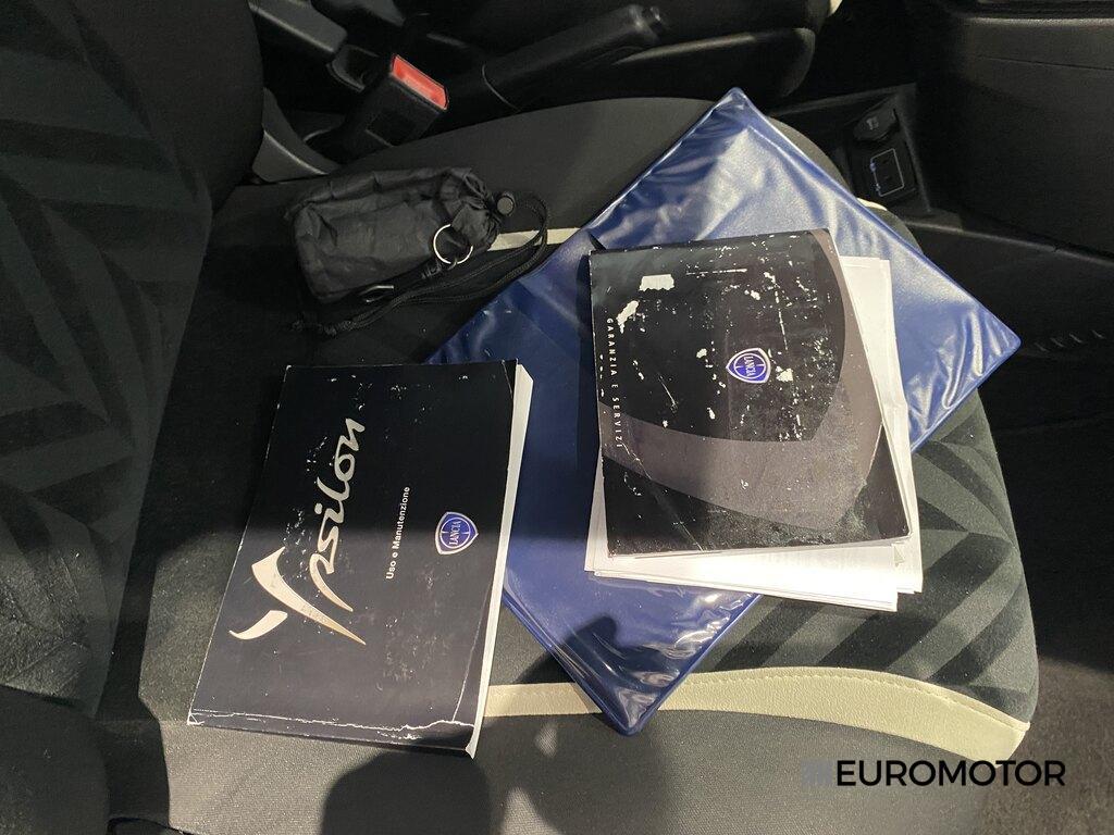 Lancia Ypsilon 5 Porte 1.2 Ecochic Silver