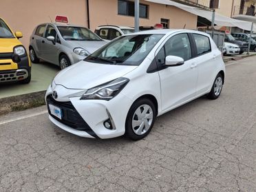 Toyota Yaris 1.4 D-4D 5 porte Lounge 10/2017