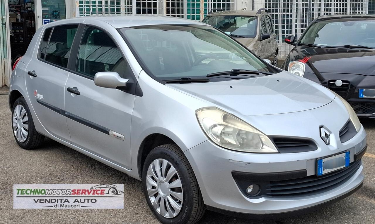 Renault Clio 1.2 16V 5 porte GPL Dynamique