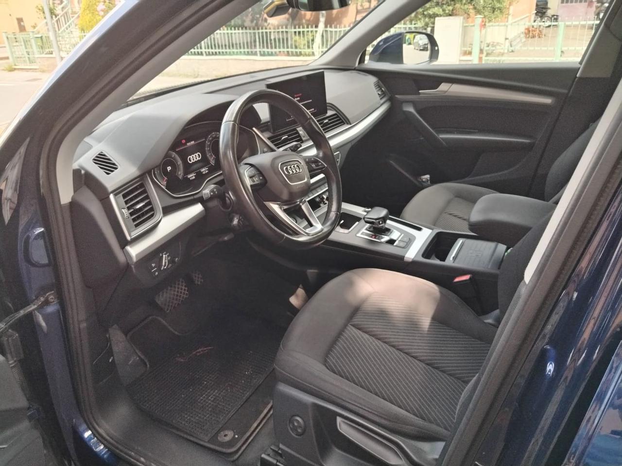 Audi Q5 Business Advanced 2.0 35 TDI MHEV #5442
