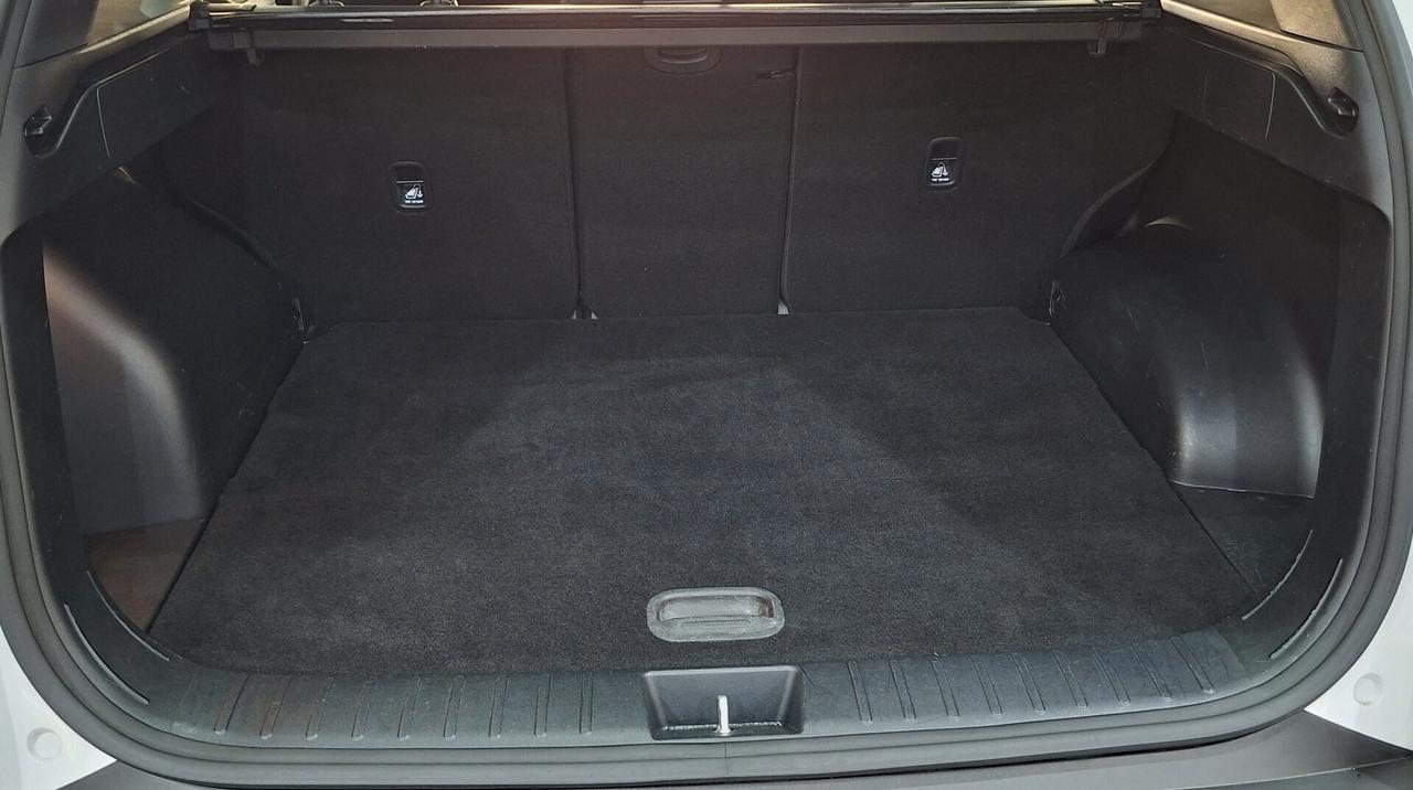 Hyundai Tucson 1.6 CRDI MILD HYBRID 48V XLine