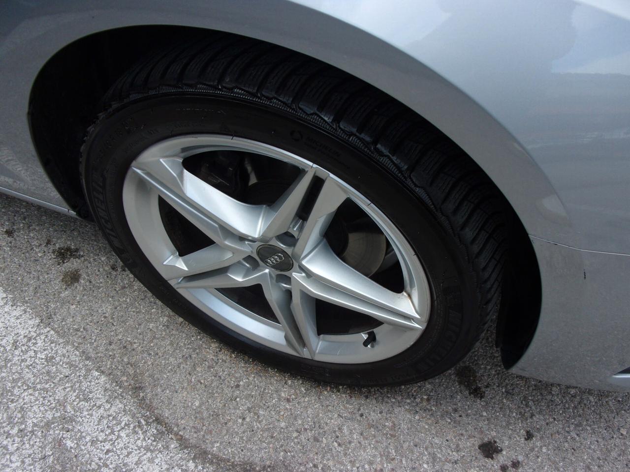 Audi A4 Avant 30 TDI/136 CV S tronic Business Advanced