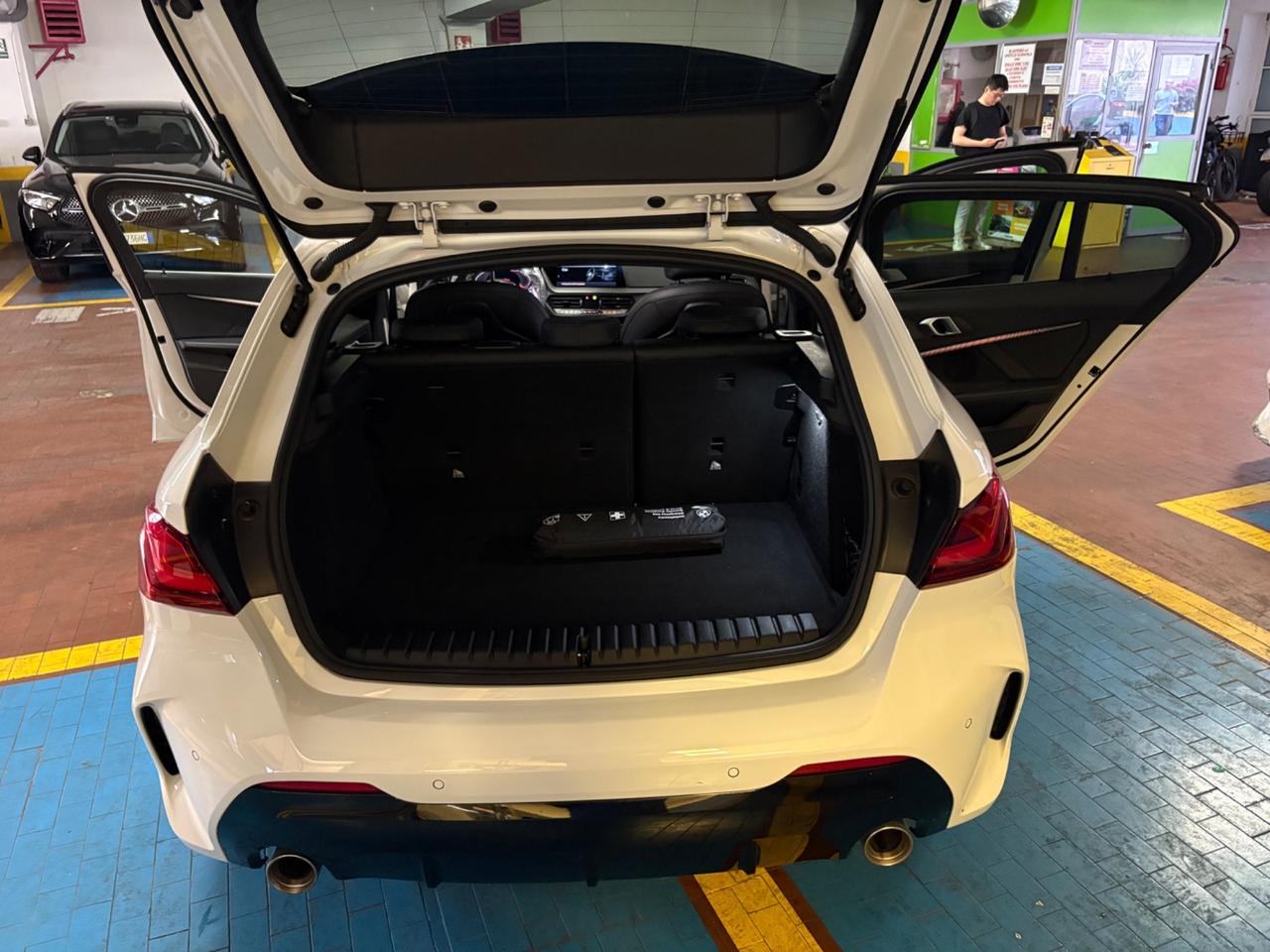 Bmw 120 120i 5p. Msport