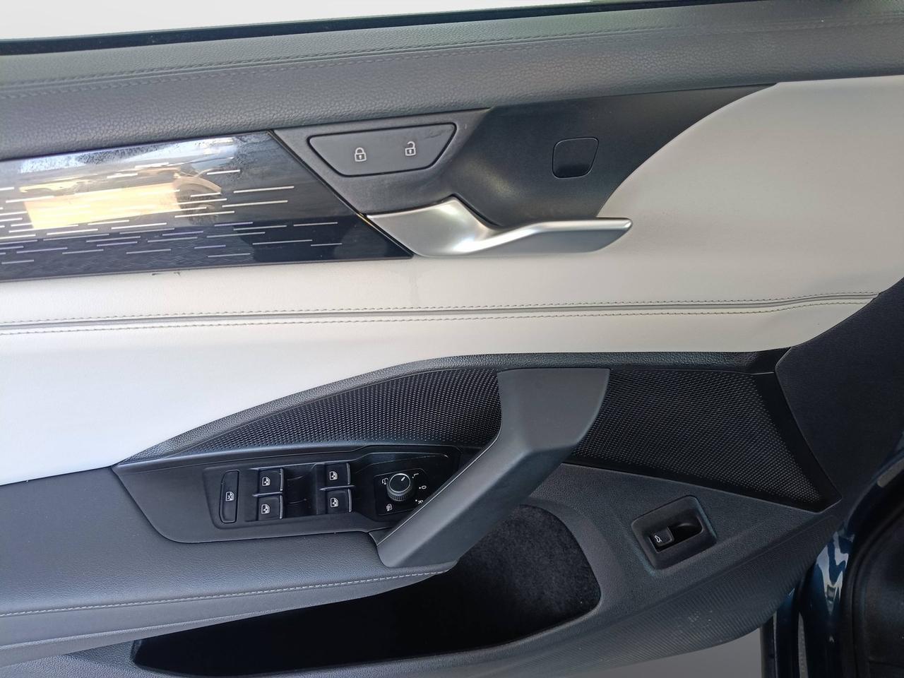 VOLKSWAGEN Volkswagen Tiguan 2.0 tdi elegance 4motion 193cv dsg r