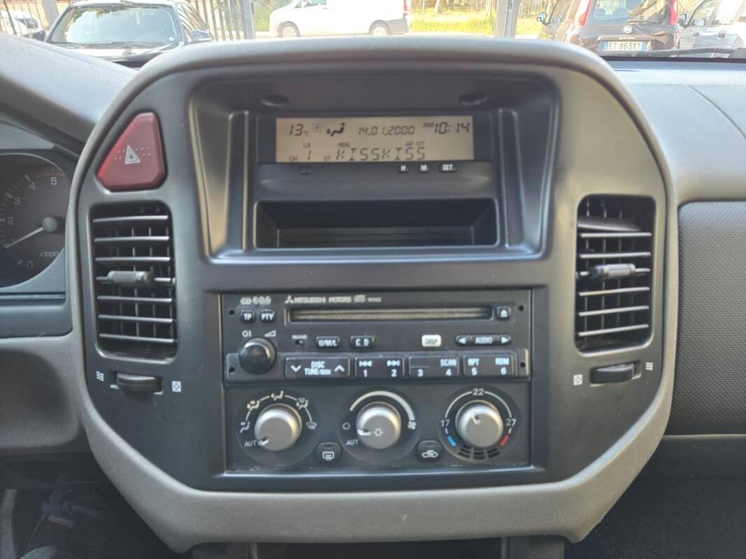 Mitsubishi Pajero Pajero 3.2 tdi 16v di-d GLS-2 wagon auto