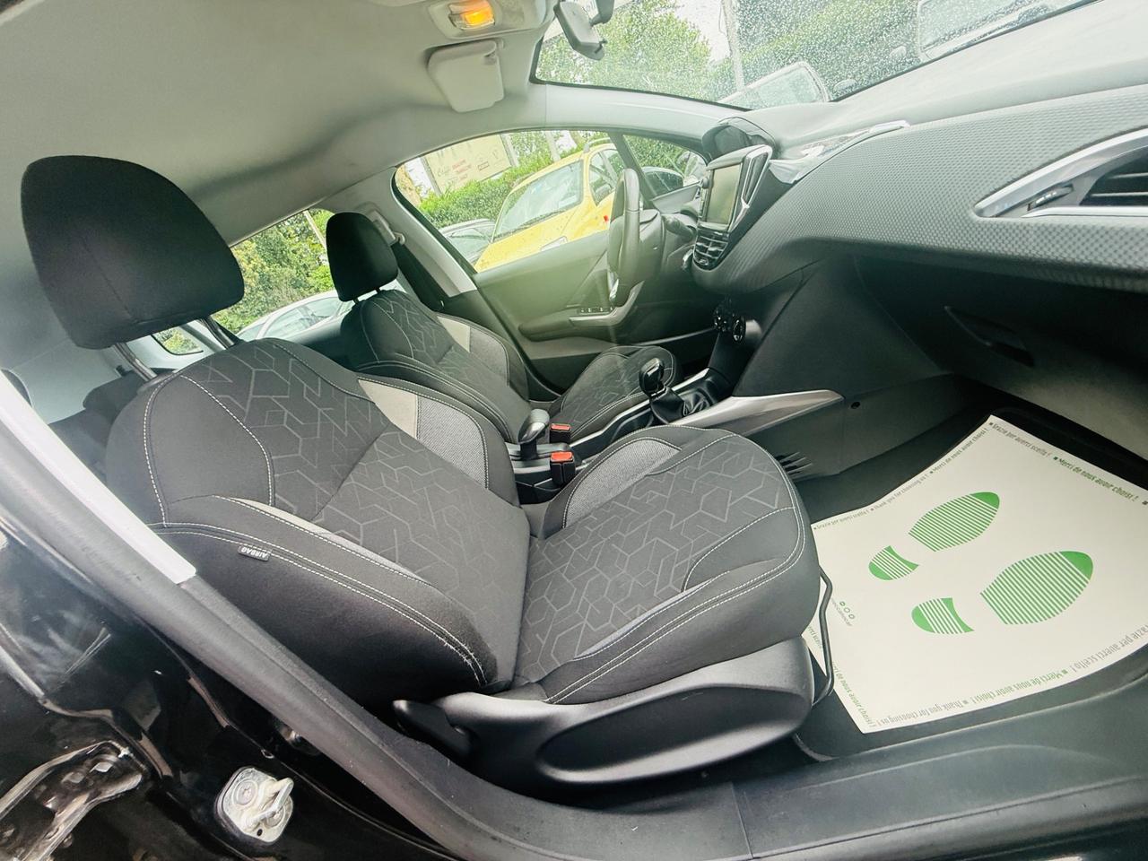 Peugeot 2008 82cv Active 110.000km!